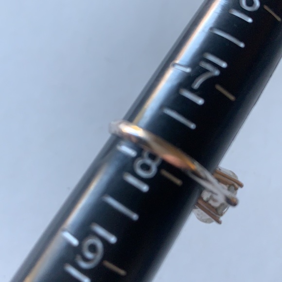 Silver CZ ring - Picture 8 of 8